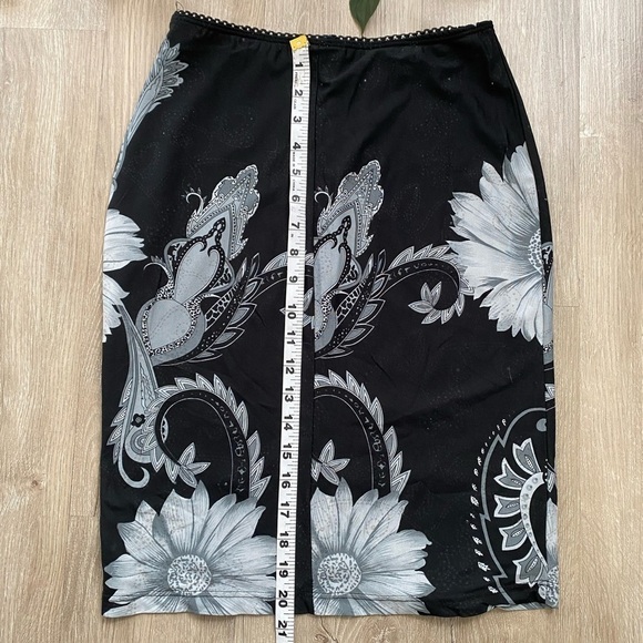 Vintage y2k Black Floral Sparky Print Mesh Knee Length Skirt Scalloped Hem - Picture 5 of 8